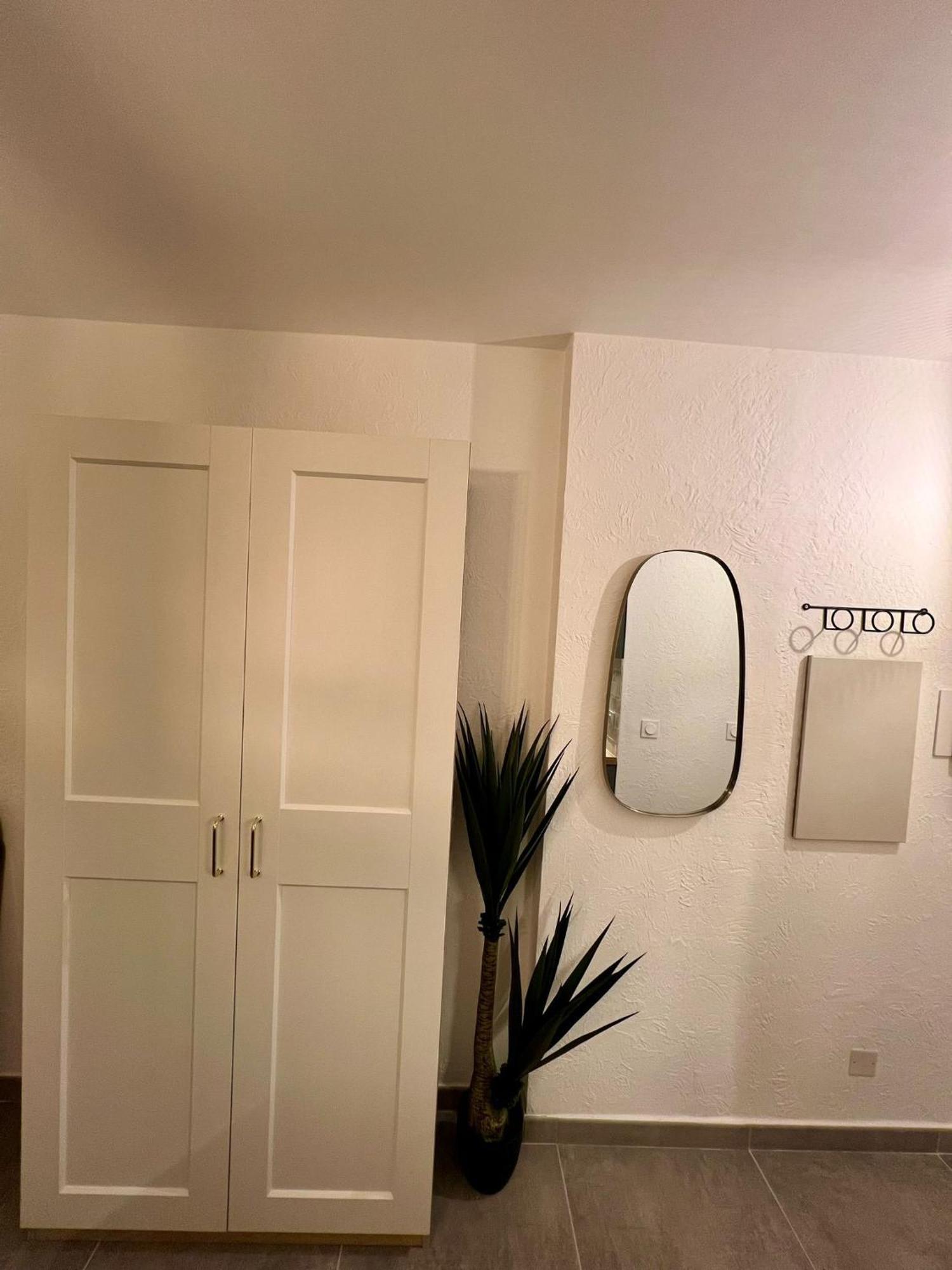 Studio Climatise, Cosy Et Calme Au Centre Ville Antibes Eksteriør billede
